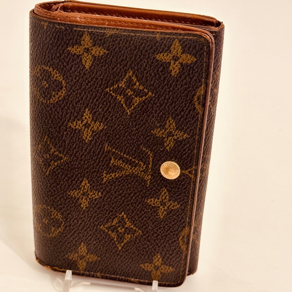 Louis Vuitton Brown Monogram Bifold Wallet - Picture 3 of 13